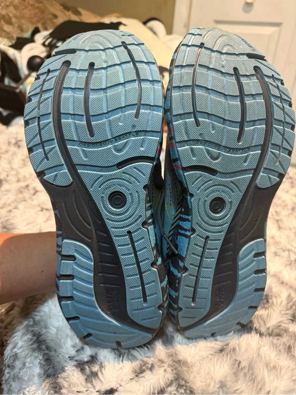 Men’s Brooks Neon Accent Blue Athletic Running Shoes
